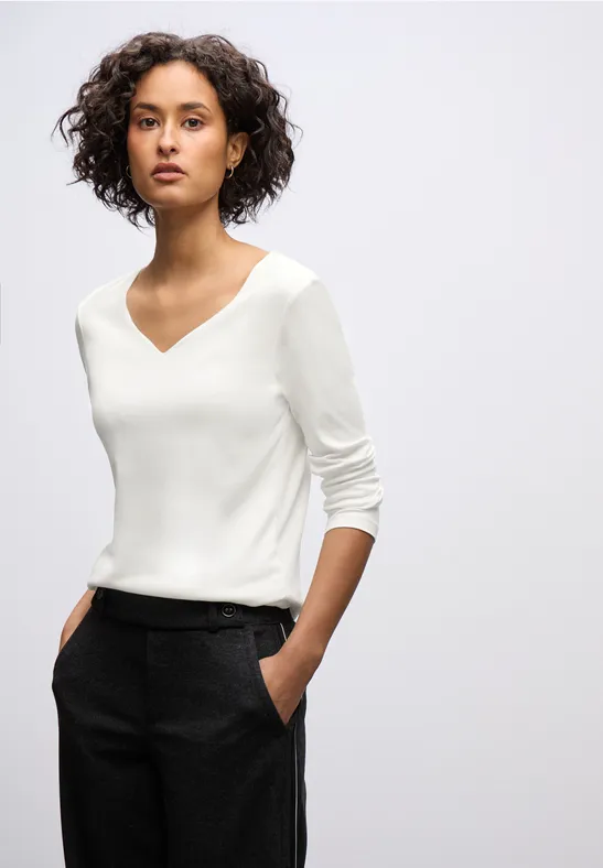 Street One Frauen Shirt mit Herzausschnitt in Weiß, Gr: 46