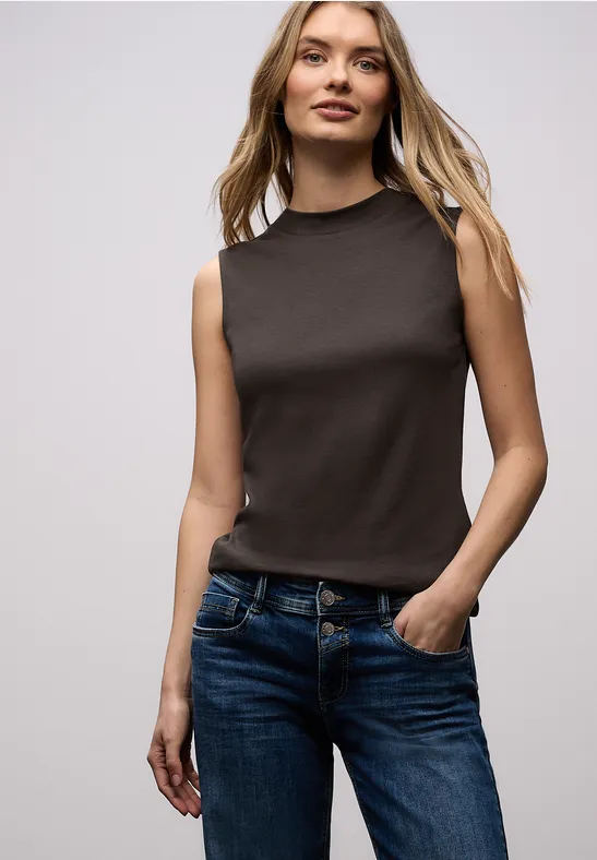 Thumbnail - Basic Top