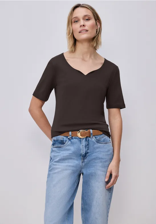Thumbnail - Street One Frauen Basic T-Shirt mit Herzausschnitt in Braun, Gr: 42