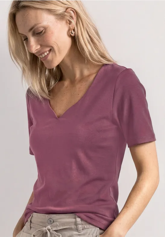 Basic T-Shirt mit Herzausschnitt