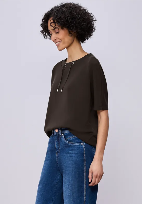 Dropped Shoulder Shirt im Silk-Look female Braun