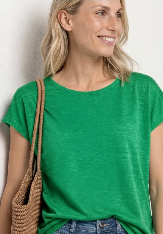 T-Shirt mit Boat Neck und Smok-Detail