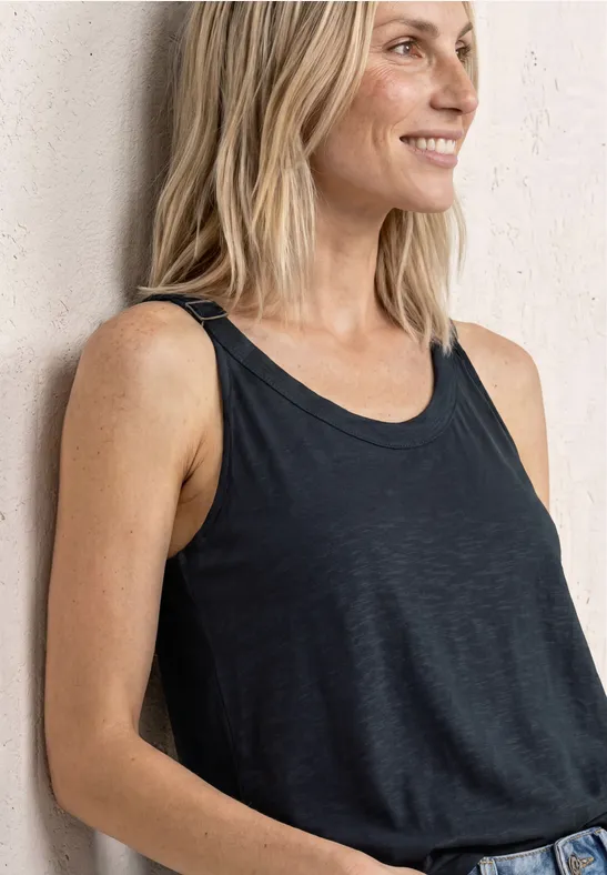 Top mit V-Neck und Deko-Detail