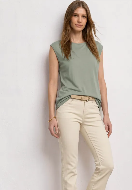 Basic Shirt mit U-Boot-Ausschnitt