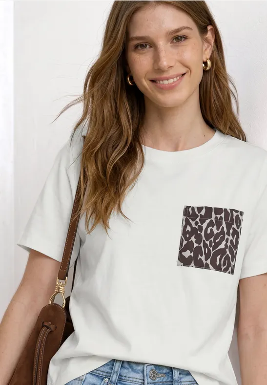 T-Shirt mit Rundhals und Brusttasche female Weiß