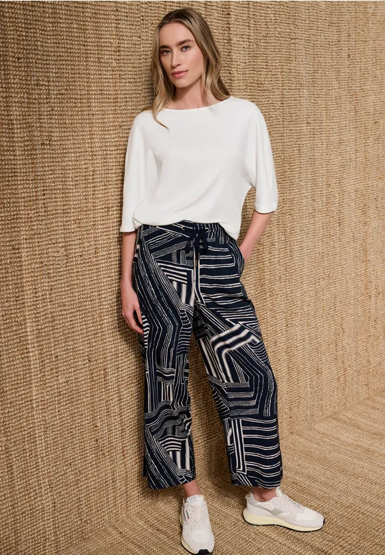 Basic Shirt mit Boat Neck und Elastikbund female Weiß