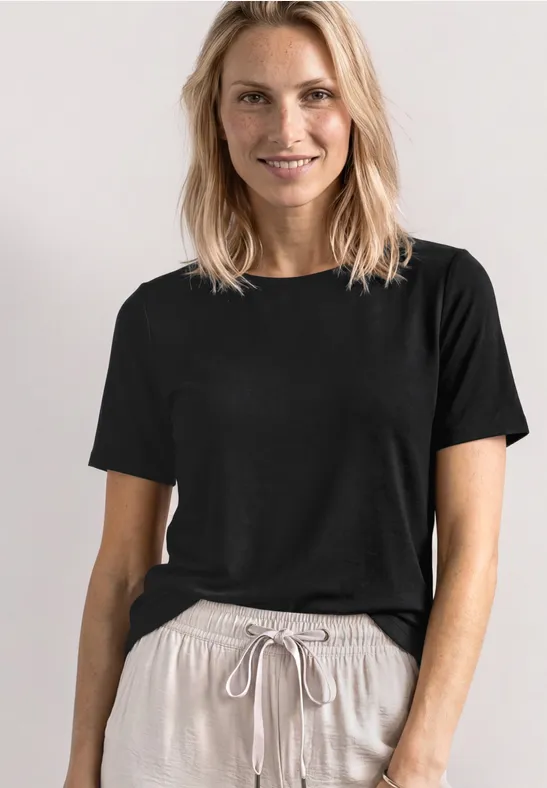 Basic T-Shirt mit Rundhals in Unifarbe
