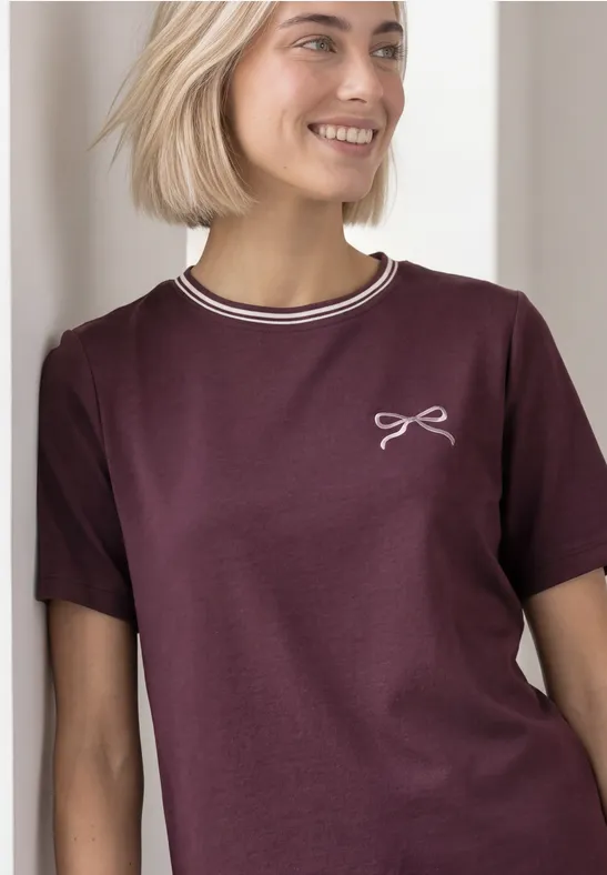 T-Shirt mit Rundhals und Embroidery-Detail