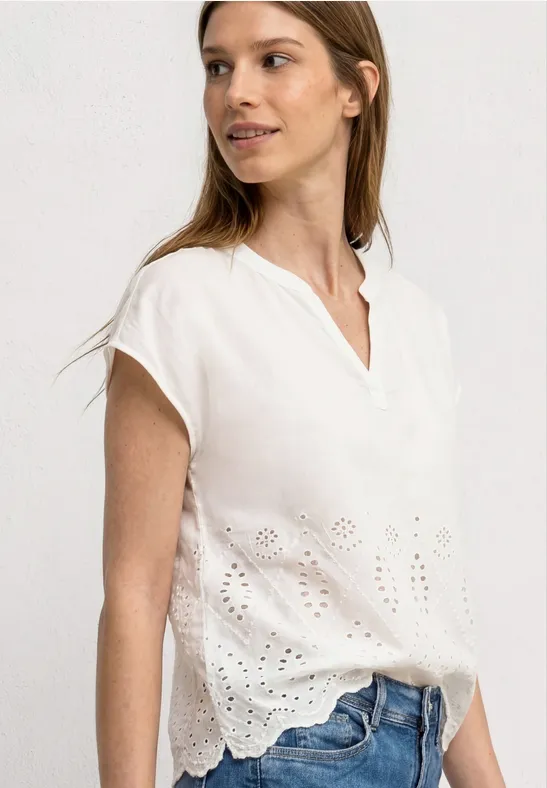 Street One Frauen Blusenshirt mit Shiffleymuster in Weiß, Gr: 34