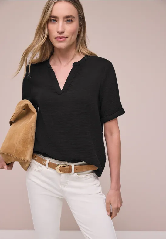 Street One Frauen Kurzarm Bluse in Musselinqualität mit Turn-Up in Schwarz, Gr: 46