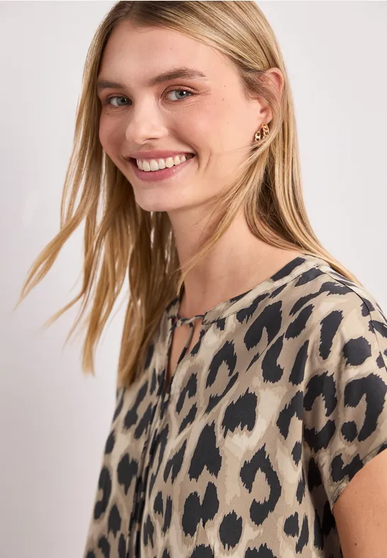 Street One Blouseshirt met gespleten hals en smokdetail