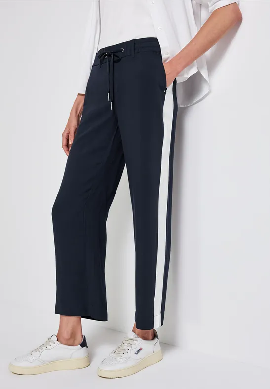 Thumbnail - Straight Leg Hose