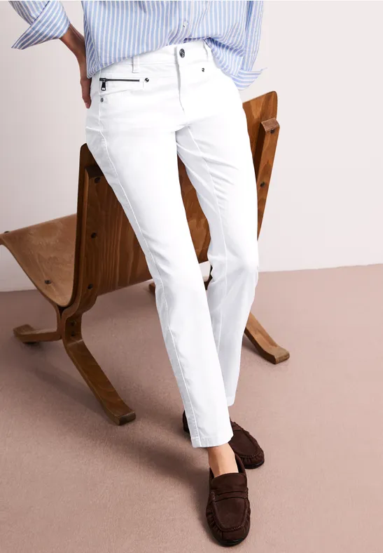 Street One Frauen Mid Waist Slim Leg Hose im Satin-Look in Weiß, Gr: 34