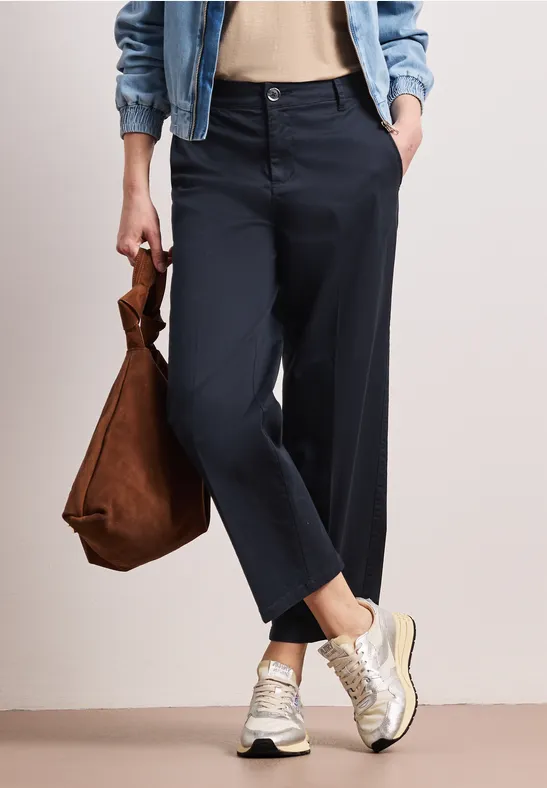 Street One Frauen Straight Leg Chino im Casual Fit in Blau, Gr: 32