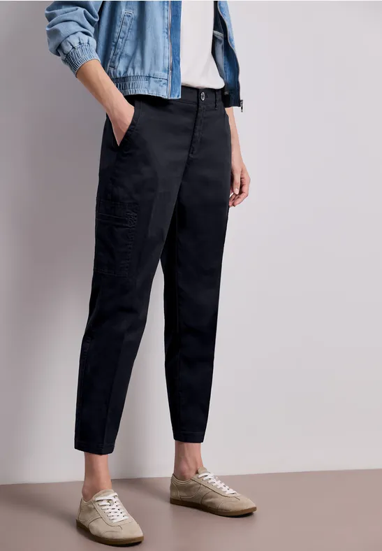 Street One Frauen Slim Leg Chino mit Taschen im Cargo-Look in Blau, Gr: 36