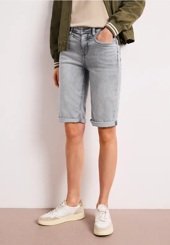 Street One Frauen Slim Leg Bermuda mit Turn-Up-Detail in Grau, Gr: 24