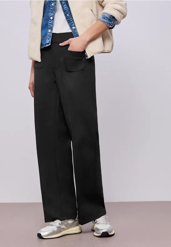 Street One Frauen Straight Leg Hose mit Taschen in Schwarz, Gr: 44