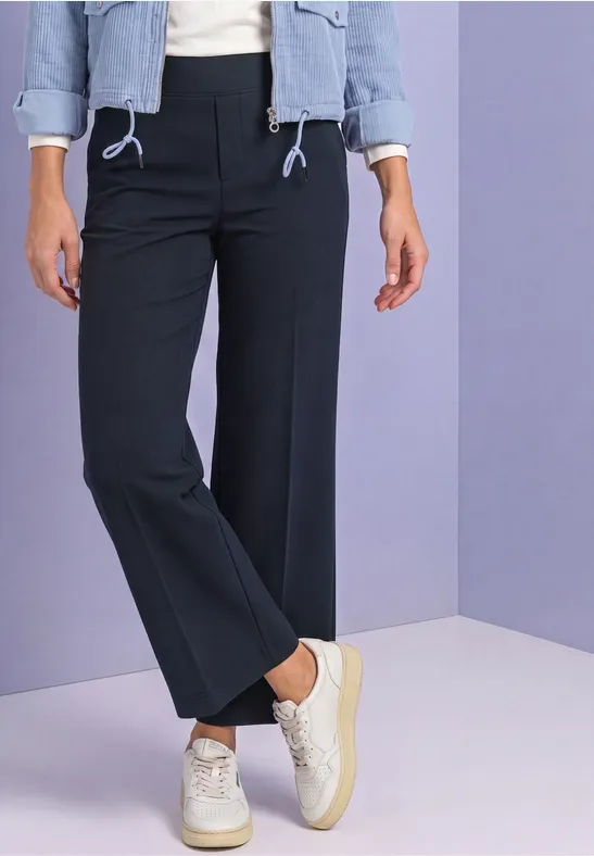Wide Leg Hose mit Knopfdetails
