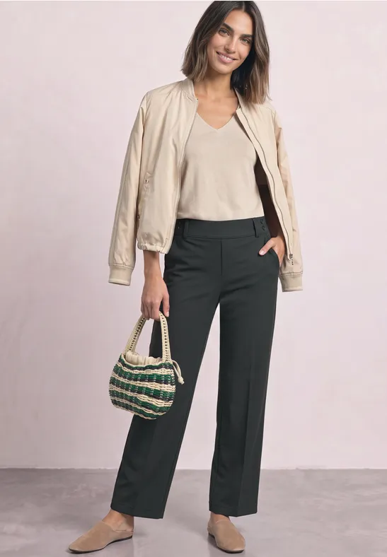 Wide Leg Hose mit Knopfdetails