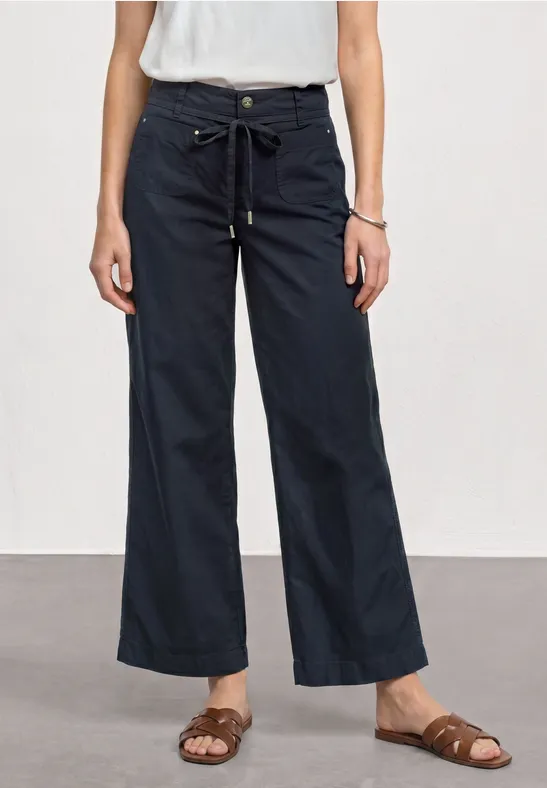 Straight Leg Hose in Washed-Optik