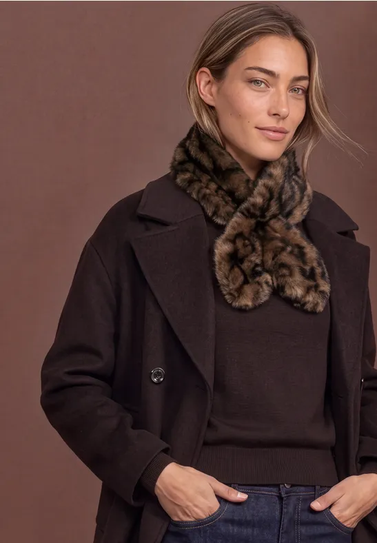 Neck-Tie aus Fake Fur mit Leomuster