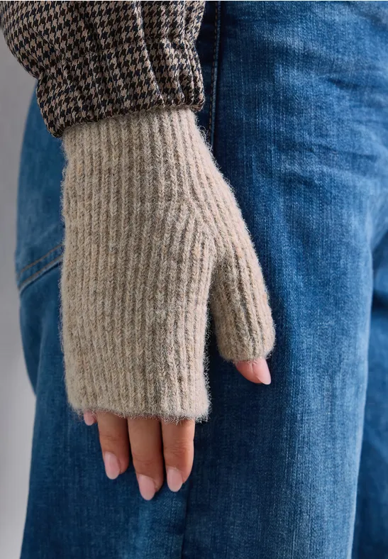 Armwärmer im Melange-Look