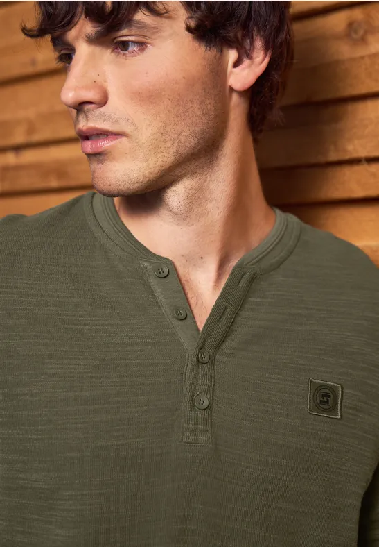 Thumbnail - Street One MEN Männer Softes Slub Henleyshirt in Grün, Gr: 3XL