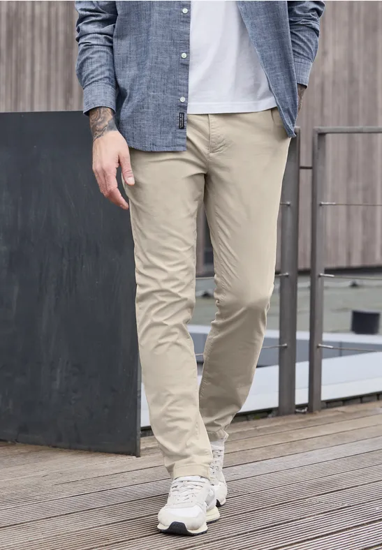 Thumbnail - Street One MEN Männer Slim Leg Chino mit Stretchbund in Beige, Gr: 33