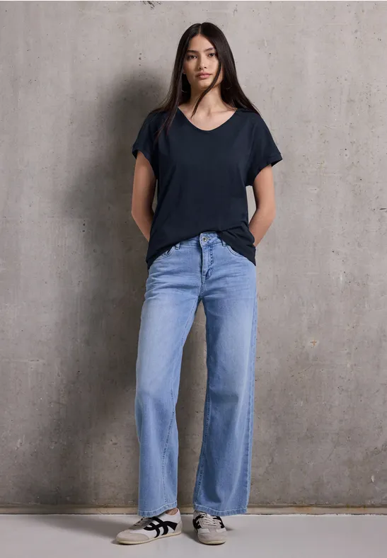 Thumbnail - Street One Studio Frauen Basic V-Neck Shirt in Blau, Gr: 34