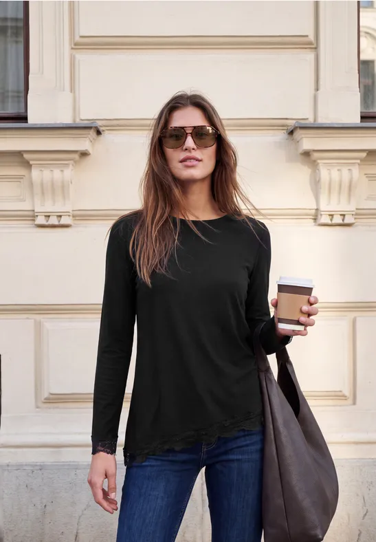 Langarm Shirt mit diagonalem Saum