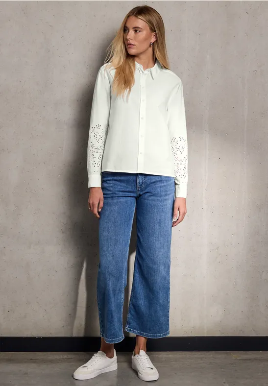 Thumbnail - Bluse mit bestickten Ärmeln