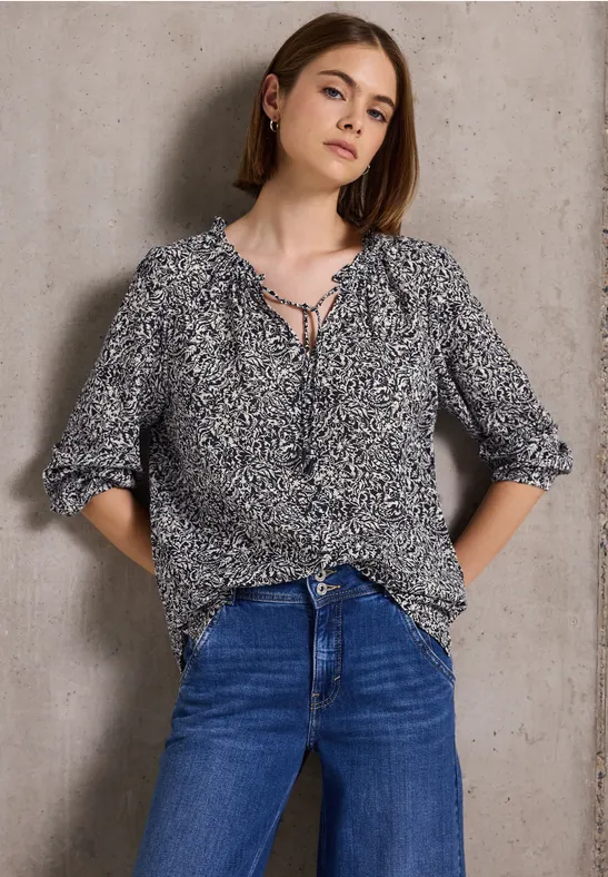 Thumbnail - Street One Studio Frauen Gemusterte Bluse mit Rüschen in Blau, Gr: 38