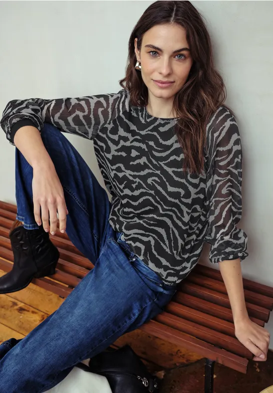 Thumbnail - Street One Studio Frauen Chiffonbluse mit Zebra-Print in Grau, Gr: 44