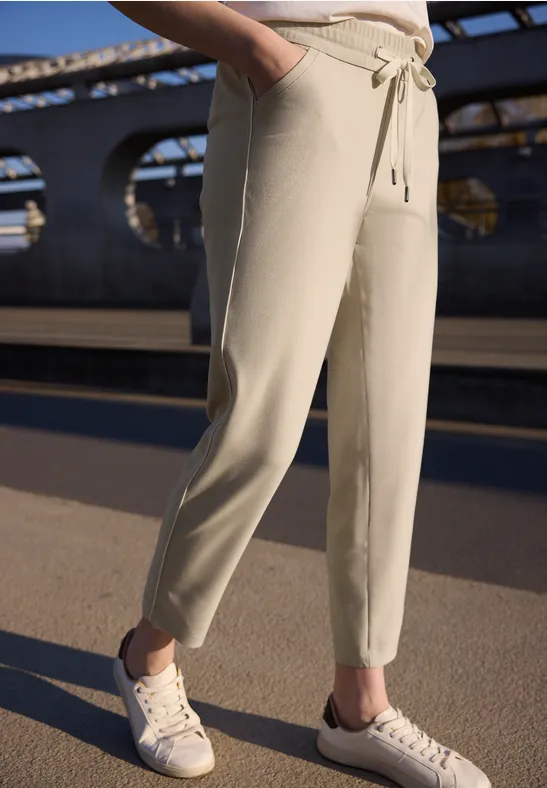 Mid Waist Slim Leg Hose im Loose Fit