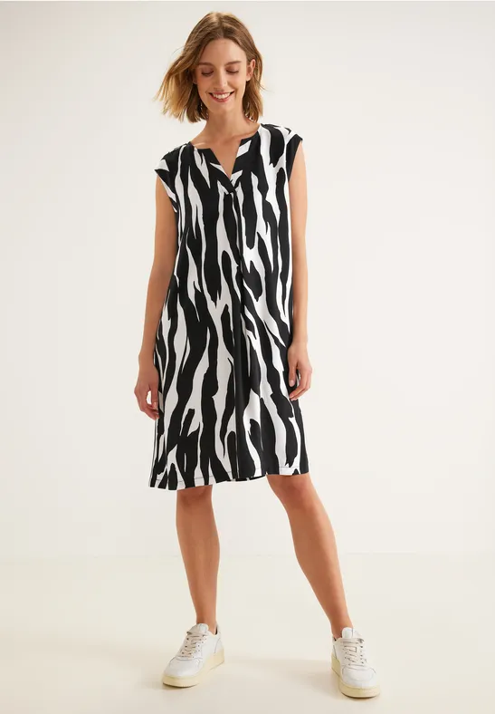 Robe Mi-longue En Noir Imprimé Zèbre Cache-coeur Découpée | Robes | PLT FR
