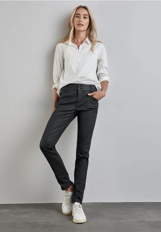 STREET ONE Damen-Hose Mit Beschichtung – Loose Fit, Mid Waist & Mit Stretch Für Modernen Look