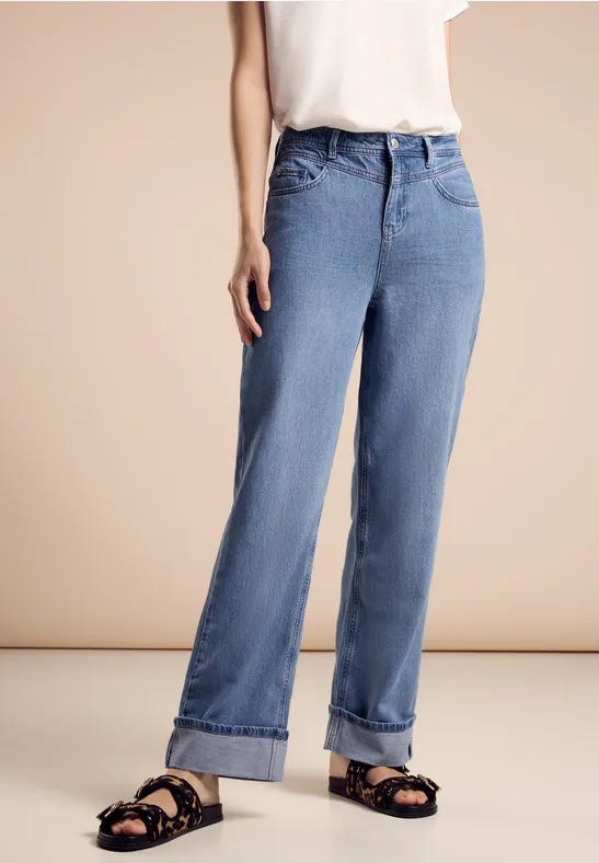 Straight Leg Jeans