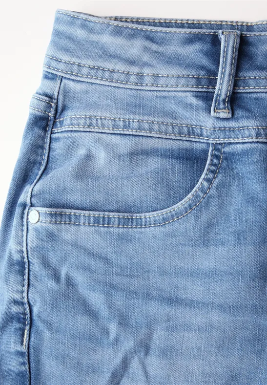 STREET ONE Damen High Waist Jeans – Authentic Light Blue, Wide Leg, Casual Fit – Größe 34W X 30L